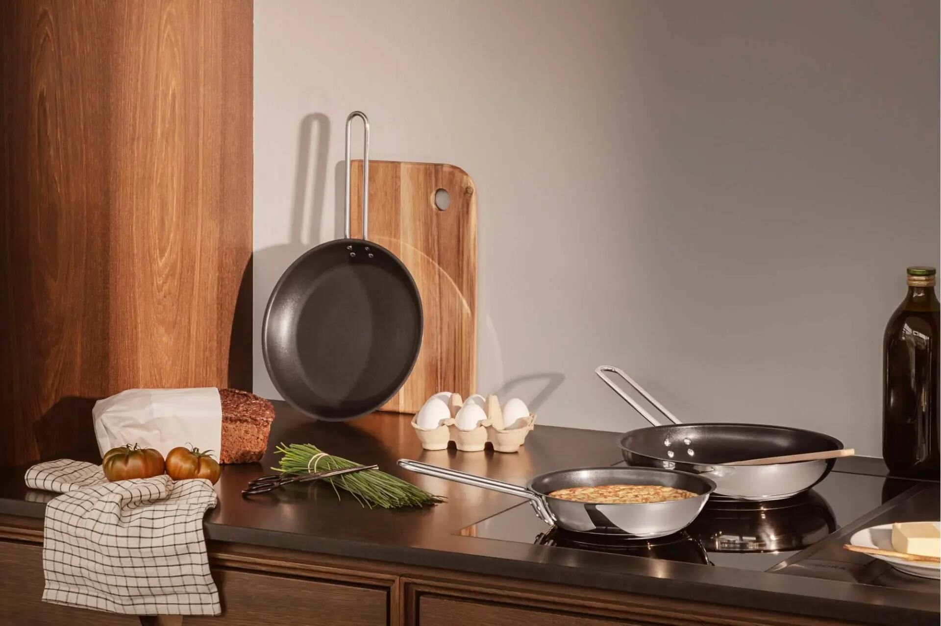 Eva Solo Stainless steel Bratpfanne - 24 cm - Slip-Let®-Antihaftbeschichtung