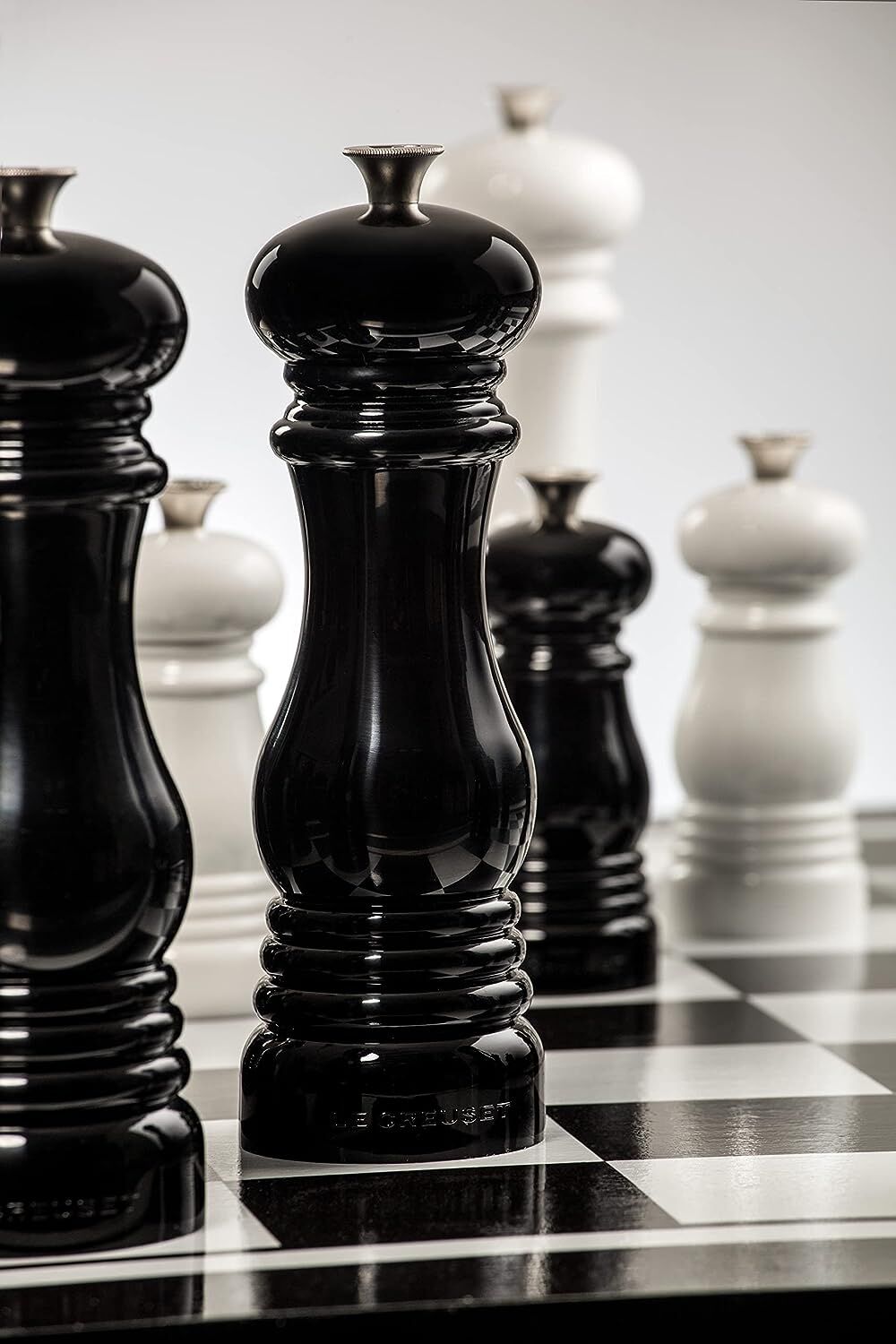 Le Creuset Klassische Salzmühle 21 cm schwarz